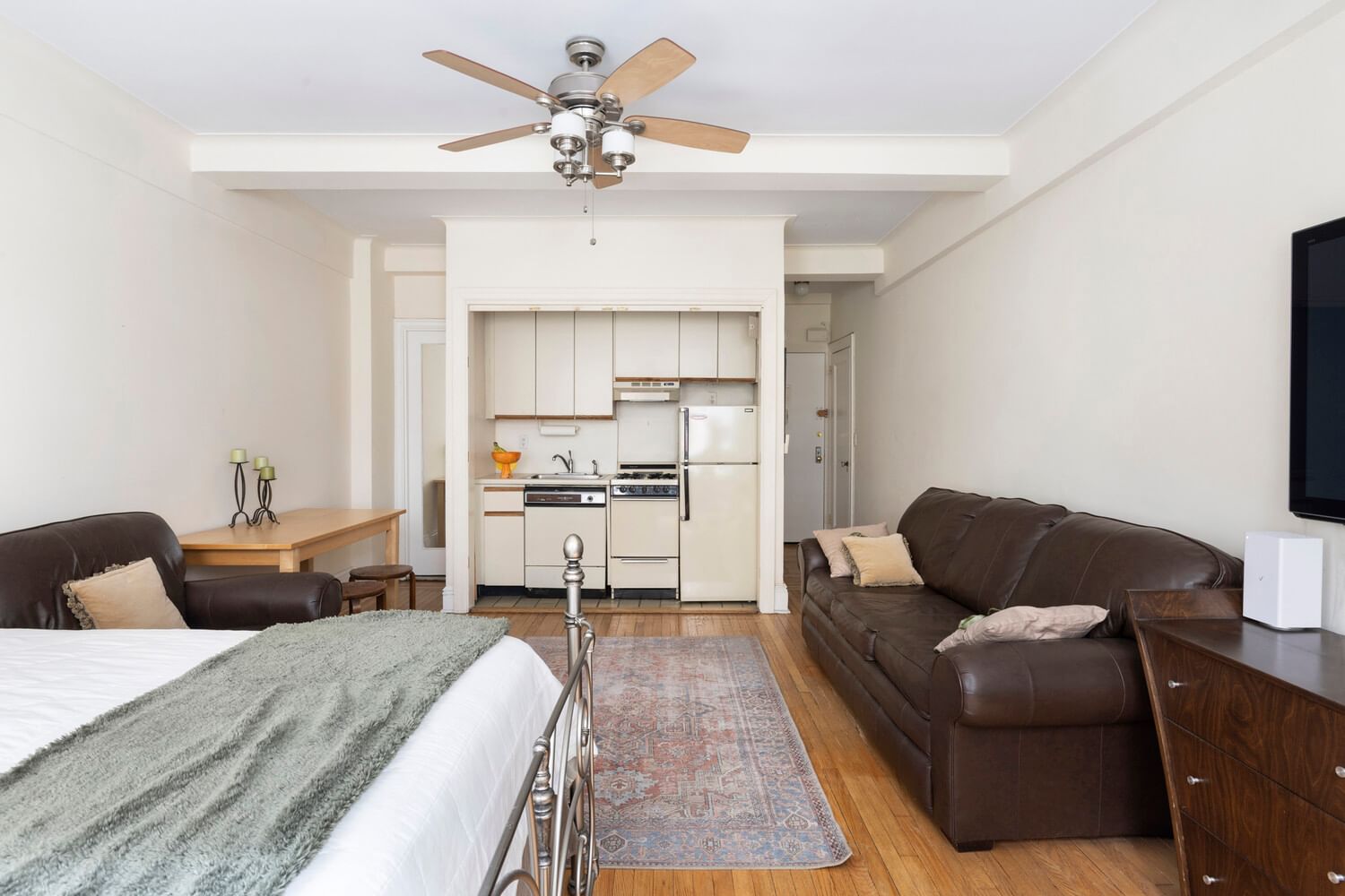 Real estate property located at 127 79TH #4L, New York, Upper West Side, New York City, NY, US