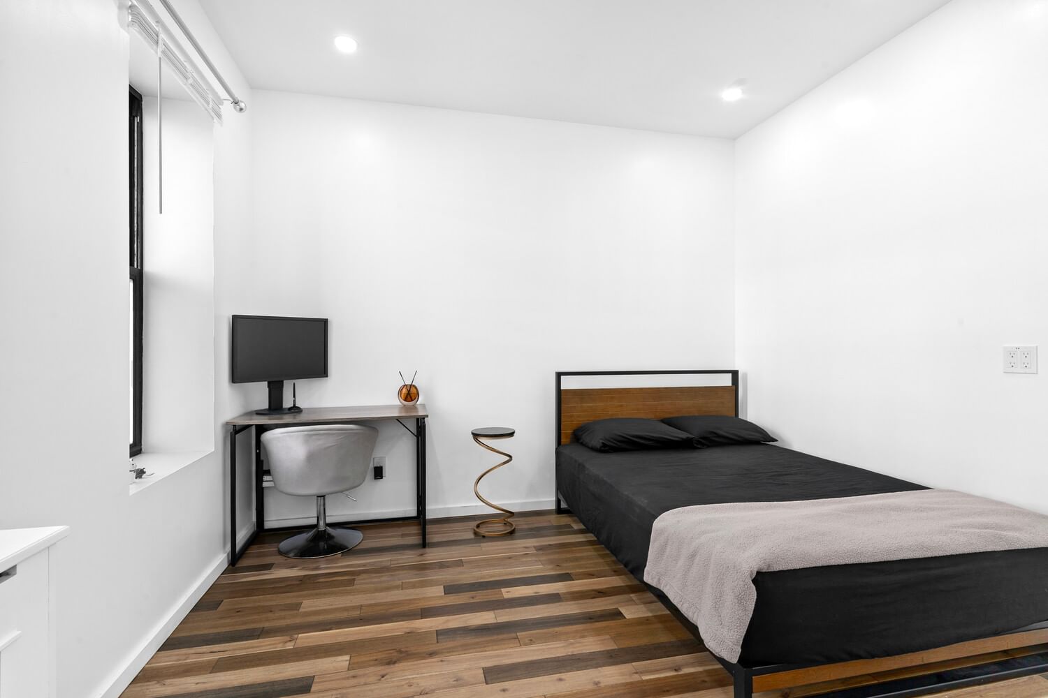Real estate property located at 309 HOUSTON #4E, New York, Lower East Side, New York City, NY, US