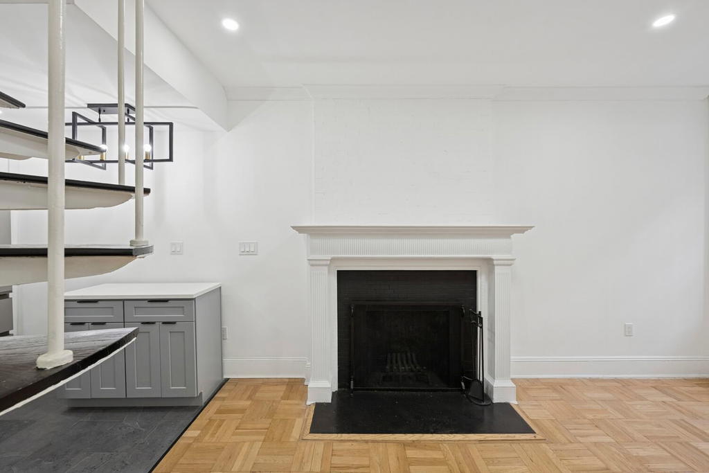 Real estate property located at 134 80TH PARLOR, New York, Upper West Side, New York City, NY, US