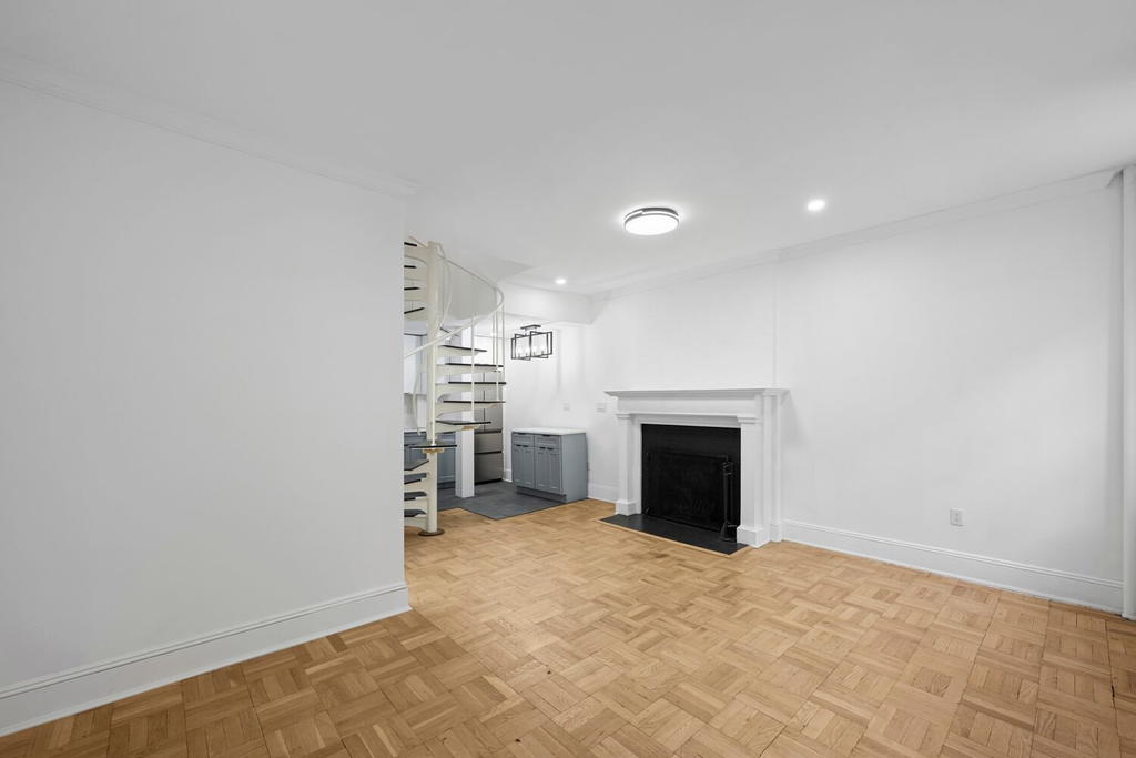 Real estate property located at 134 80TH PARLOR, New York, Upper West Side, New York City, NY, US