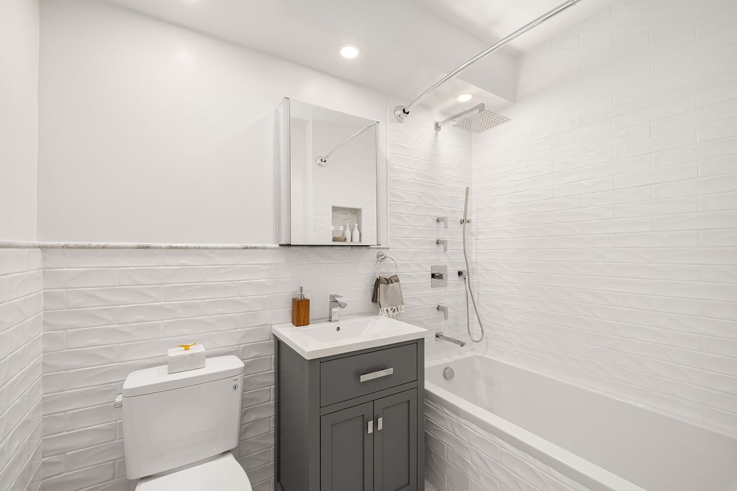 Real estate property located at 166 63RD #10E, New York, Lenox Hill, New York City, NY, US