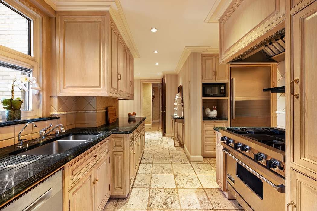 Real estate property located at 133 64th #6B, New York, Lenox Hill, New York City, NY, US