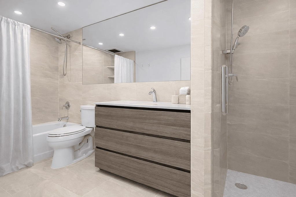 Real estate property located at 400 70th #1706, New York, Upper East Side, New York City, NY, US