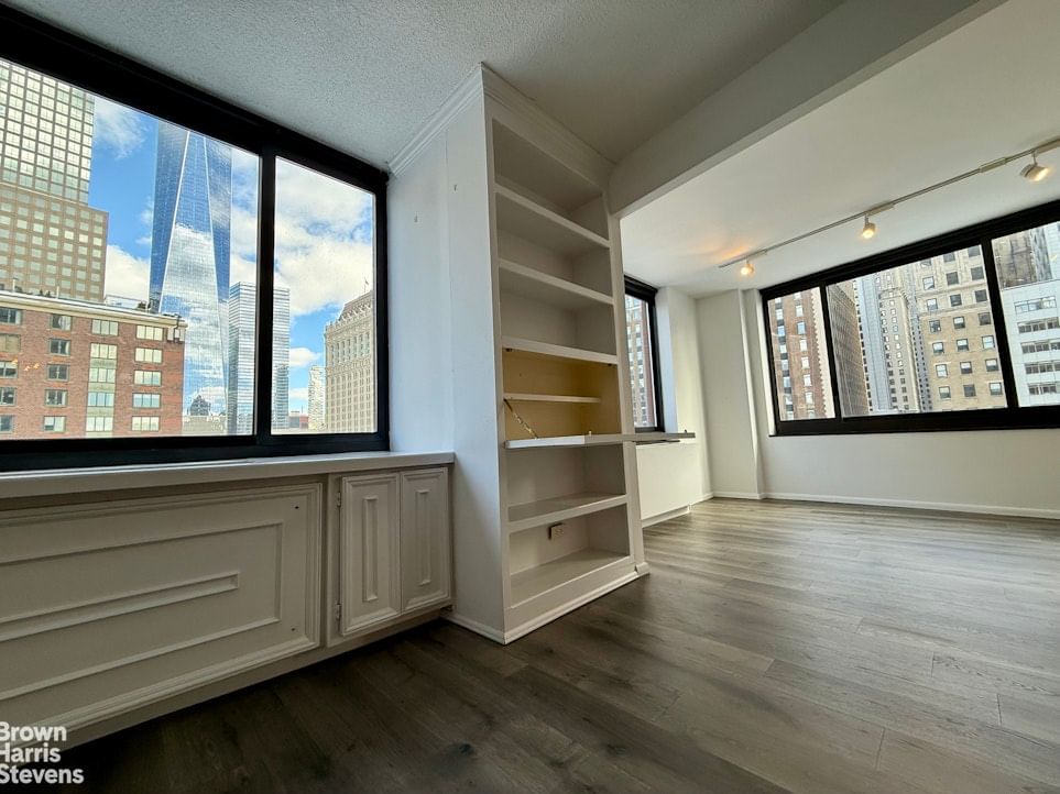 Real estate property located at 200 RECTOR #8U, New York, Battery Park City, New York City, NY, US