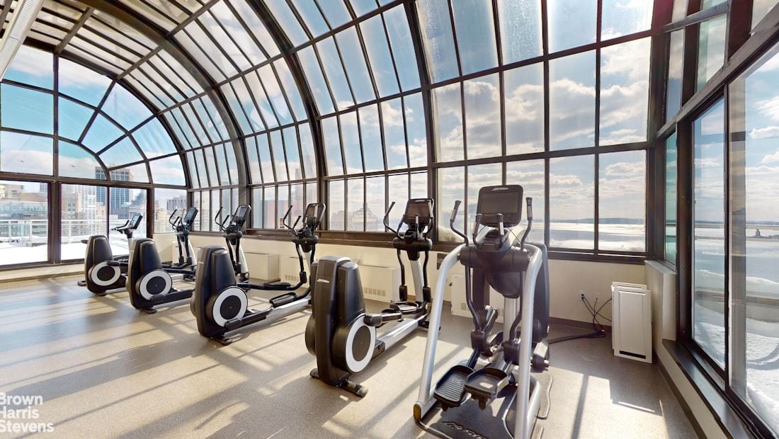Real estate property located at 200 RECTOR #8U, New York, Battery Park City, New York City, NY, US