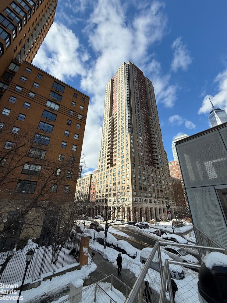 Real estate property located at 200 RECTOR #8U, New York, Battery Park City, New York City, NY, US