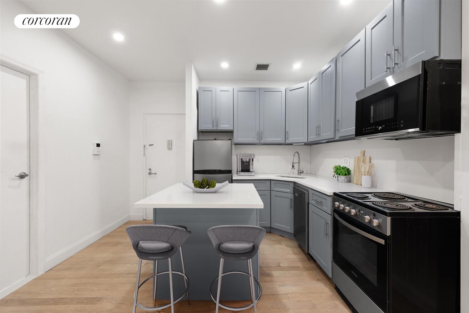 Real estate property located at 447 47TH #447W47, New York, Hell's Kitchen, New York City, NY, US