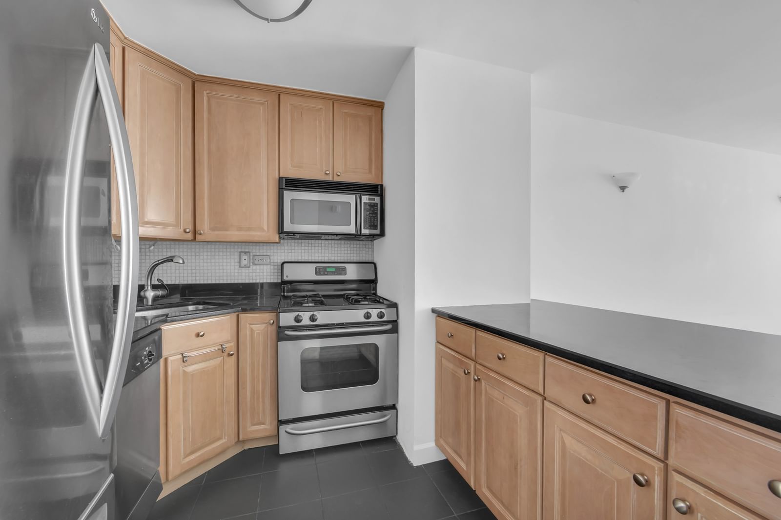 Real estate property located at 340 93rd #16B, New York, Upper East Side, New York City, NY, US