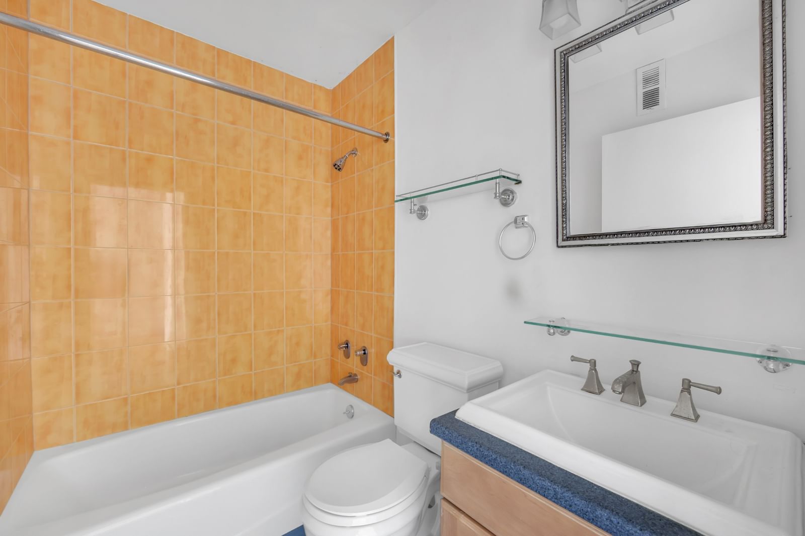 Real estate property located at 340 93rd #16B, New York, Upper East Side, New York City, NY, US