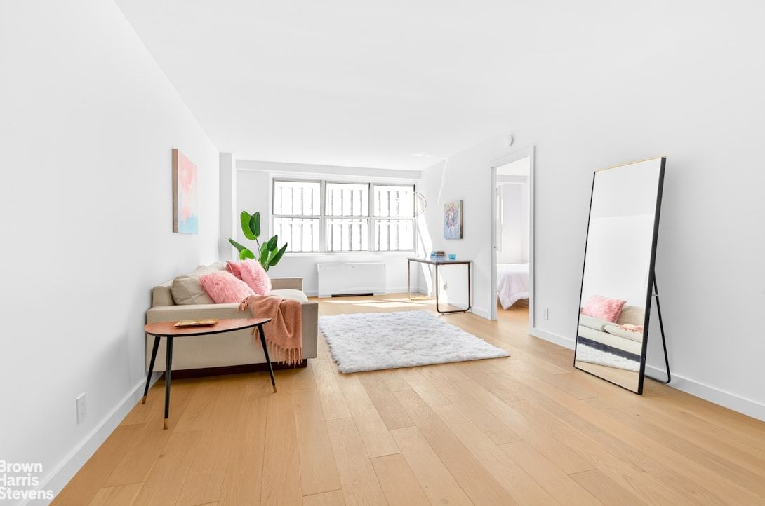 Real estate property located at 520 72ND #8U, New York, Lenox Hill, New York City, NY, US