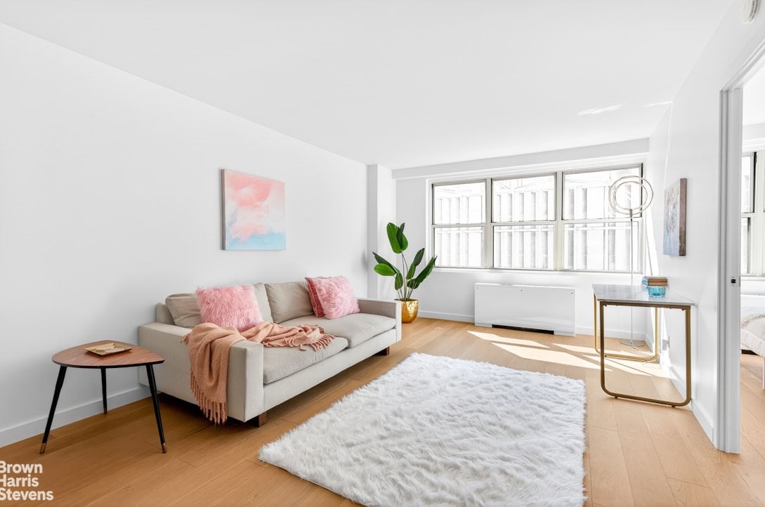 Real estate property located at 520 72ND #8U, New York, Lenox Hill, New York City, NY, US