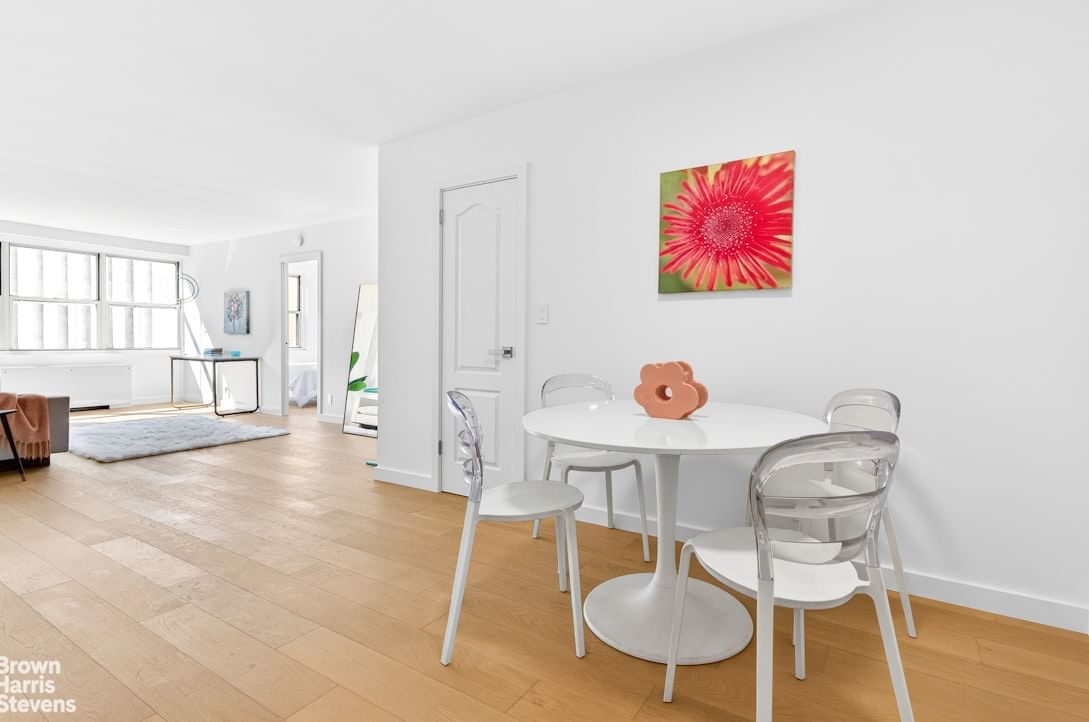 Real estate property located at 520 72ND #8U, New York, Lenox Hill, New York City, NY, US