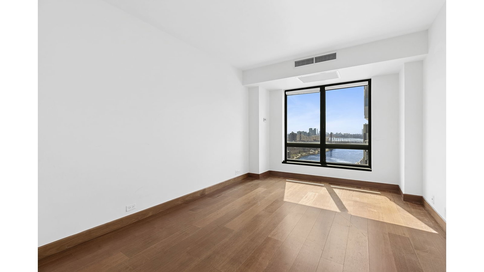 Real estate property located at 530 76TH #33H, New York, Lenox Hill, New York City, NY, US