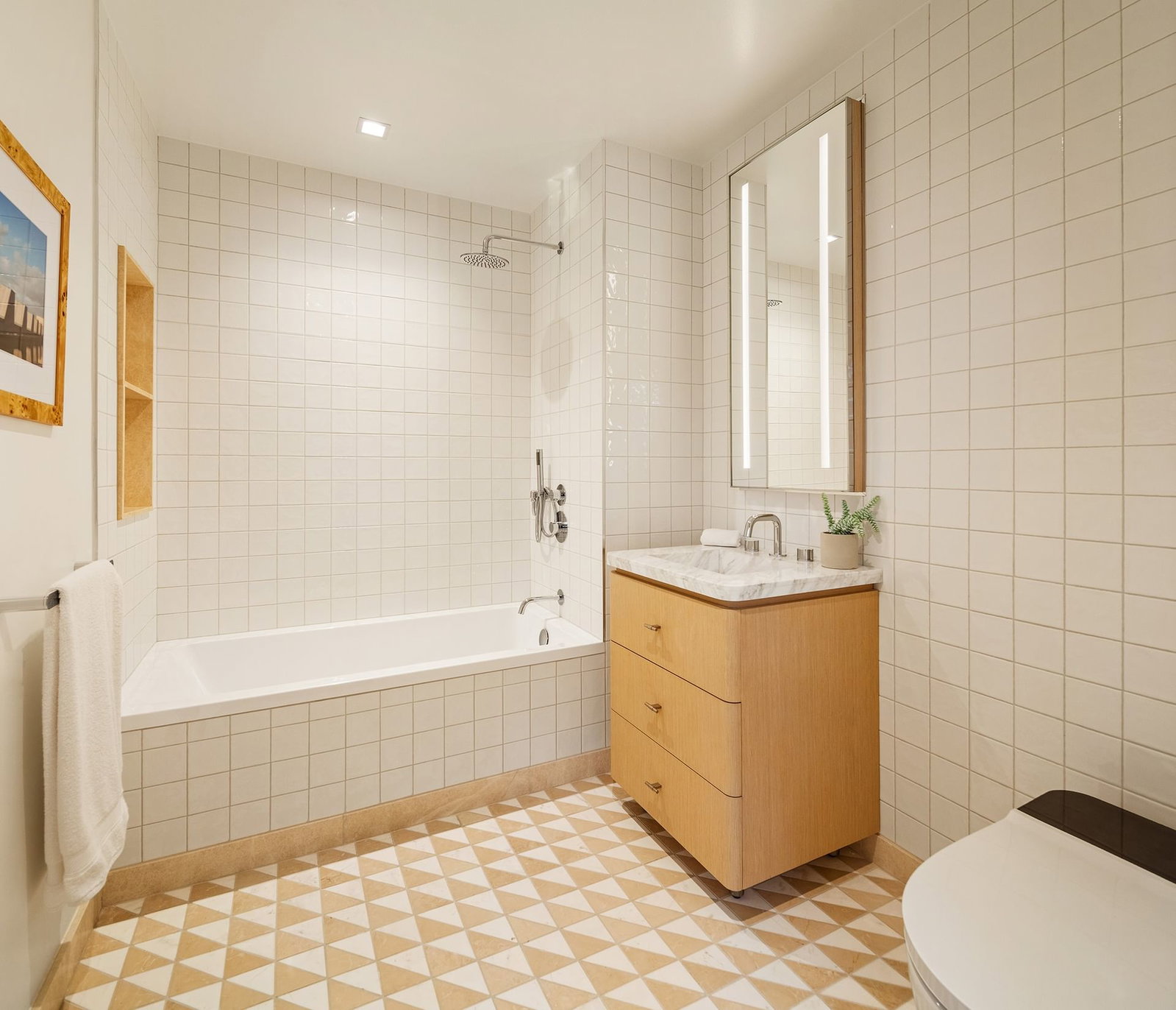 Real estate property located at 24-01 Queens #502, Queens, Long Island City, New York City, NY, US