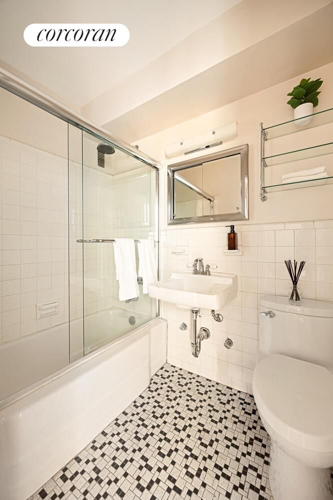 Real estate property located at 142 16TH #11B, New York, Gramercy Park, New York City, NY, US