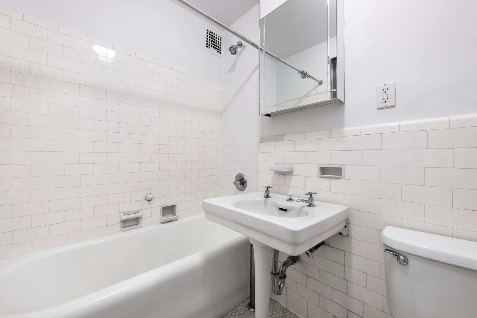 Real estate property located at 235 102ND #6D, New York, Upper West Side, New York City, NY, US