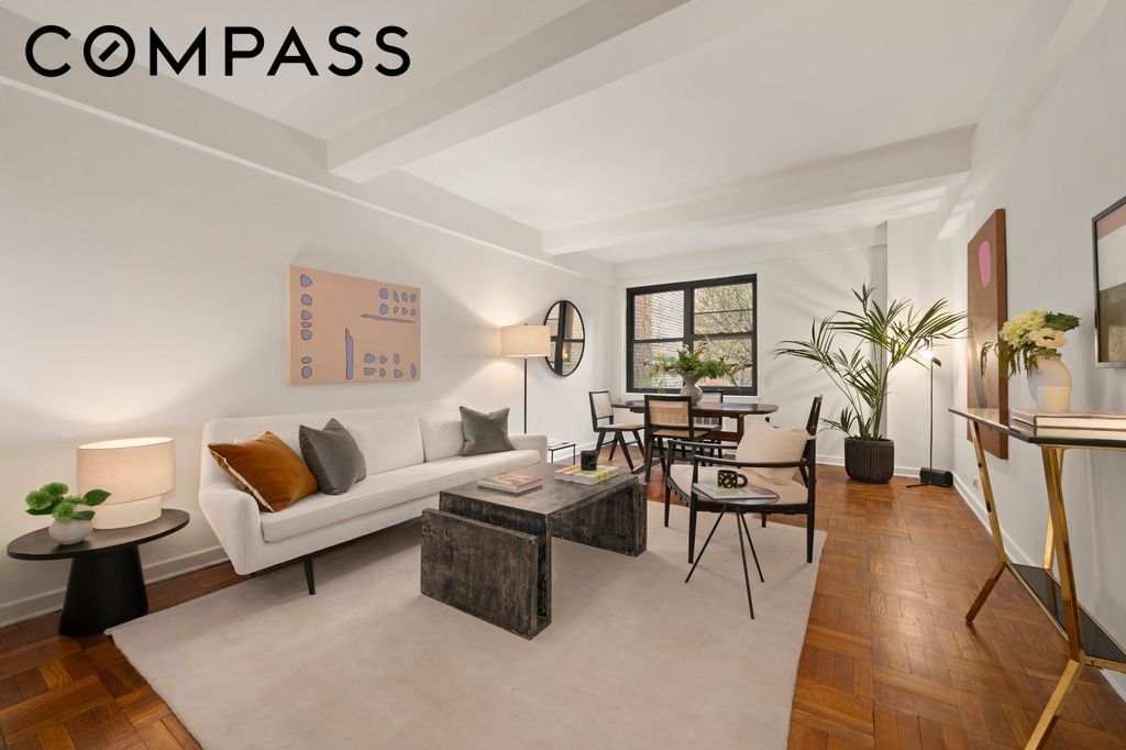 Real estate property located at 251 74th #3B, New York, Upper West Side, New York City, NY, US