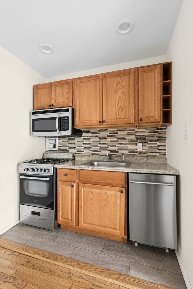 Real estate property located at 1420 YORK #4B, New York, Lenox Hill, New York City, NY, US