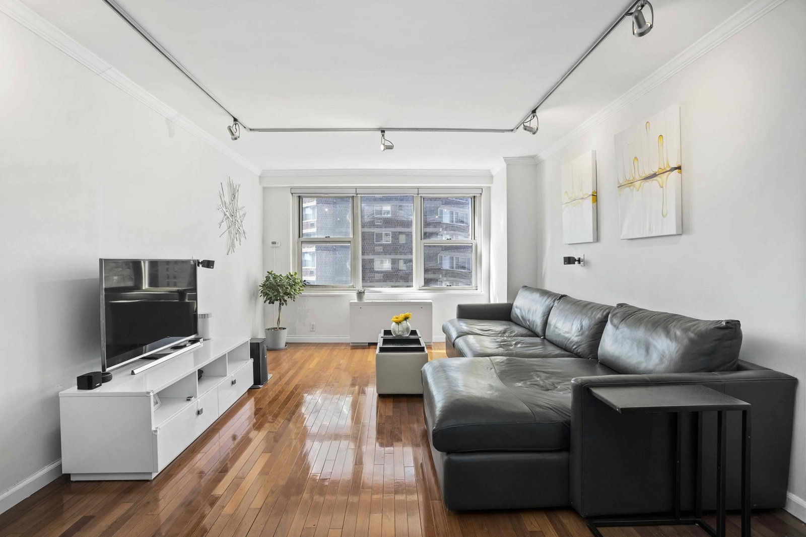 Real estate property located at 305 24th #15-R, New York, Kips Bay, New York City, NY, US