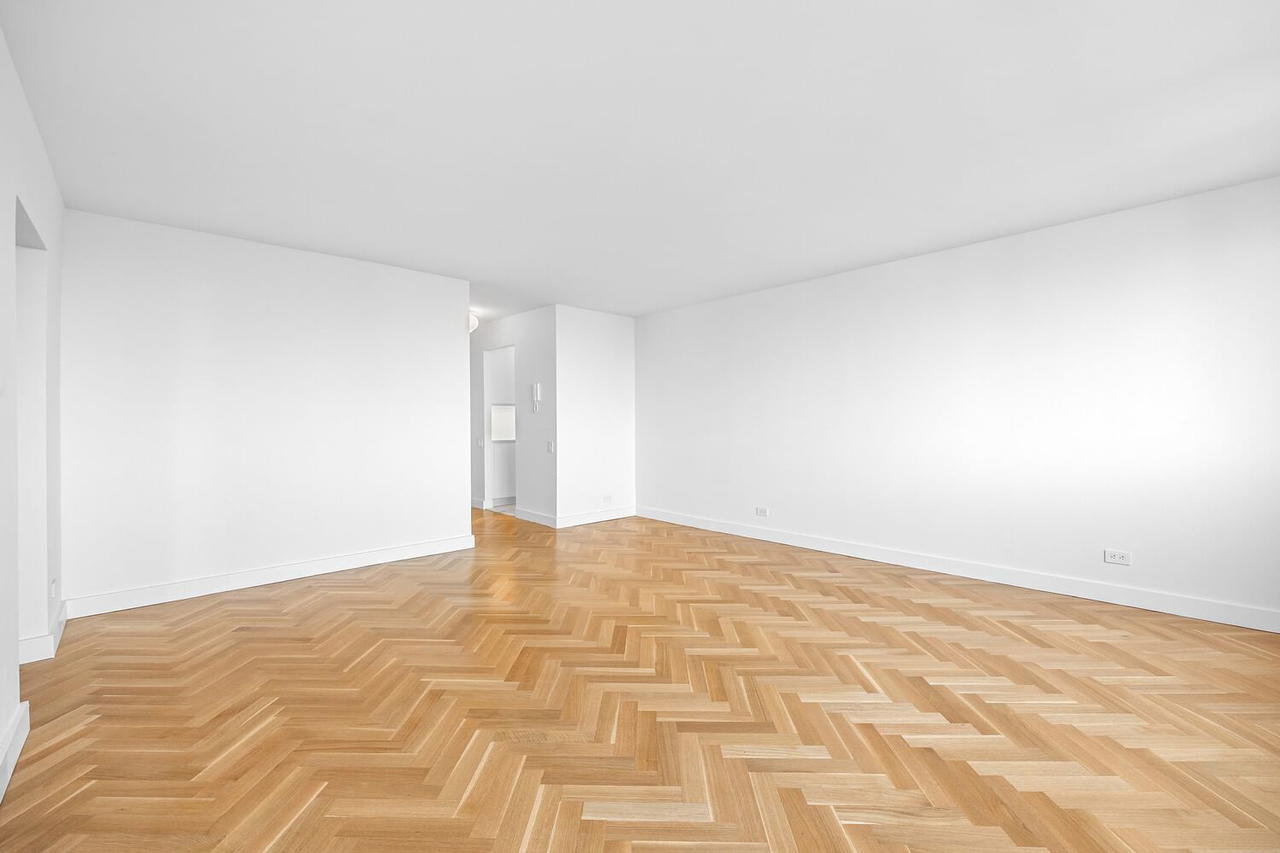 Real estate property located at 45 67TH #25F, New York, Lincoln Square, New York City, NY, US