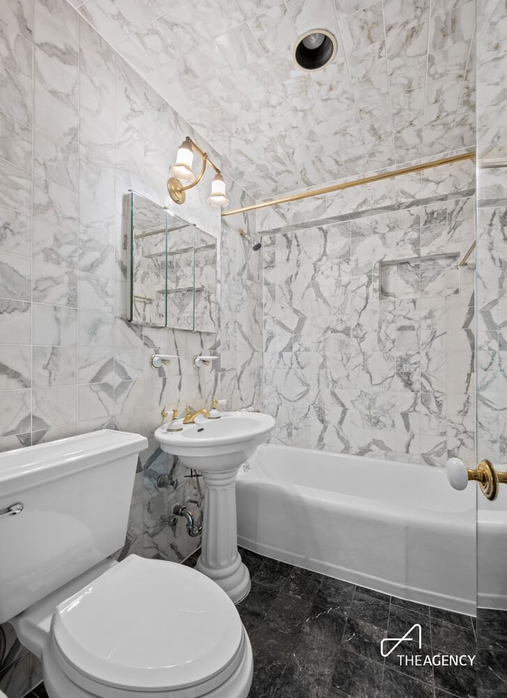 Real estate property located at 411 53RD #17L, New York, Sutton Place, New York City, NY, US