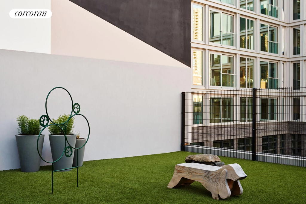 Real estate property located at 547 47TH #1112, New York, Hell's Kitchen, New York City, NY, US
