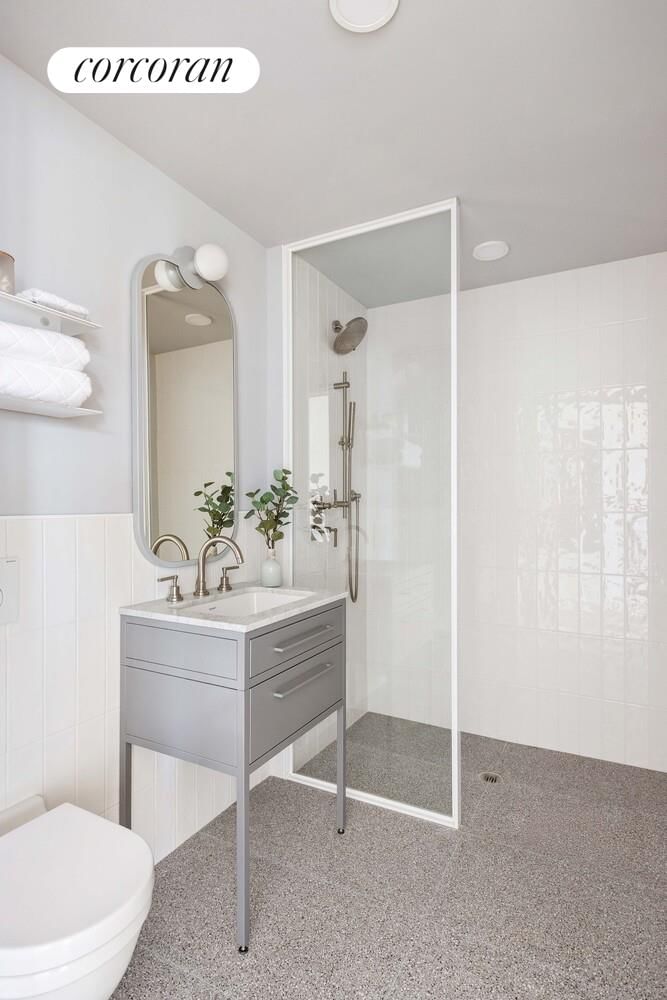 Real estate property located at 547 47TH #1112, New York, Hell's Kitchen, New York City, NY, US