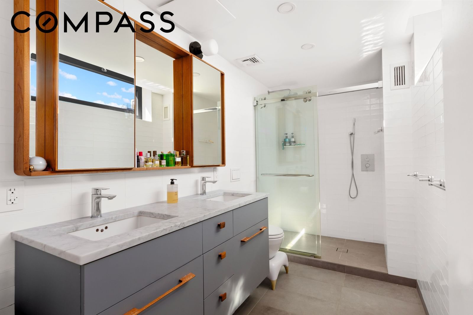 Real estate property located at 33 Conselyea PH, Kings, Williamsburg, New York City, NY, US
