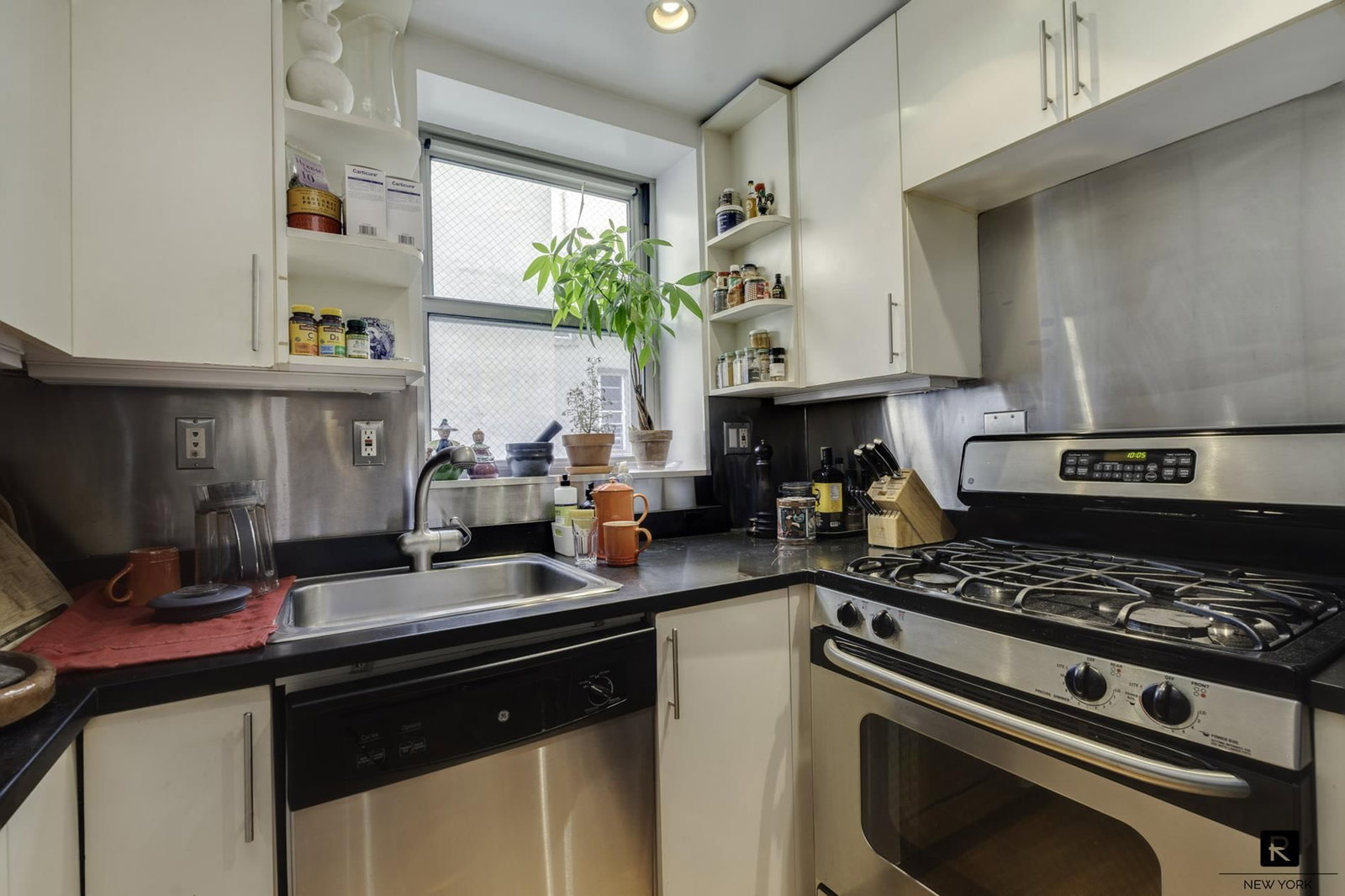 Real estate property located at 525 11th #3-C, New York, East Village, New York City, NY, US