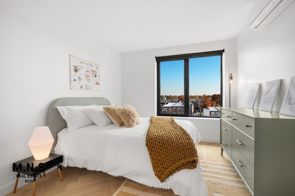 Real estate property located at 22-54 46th #504, Queens, Ditmars Steinway, New York City, NY, US