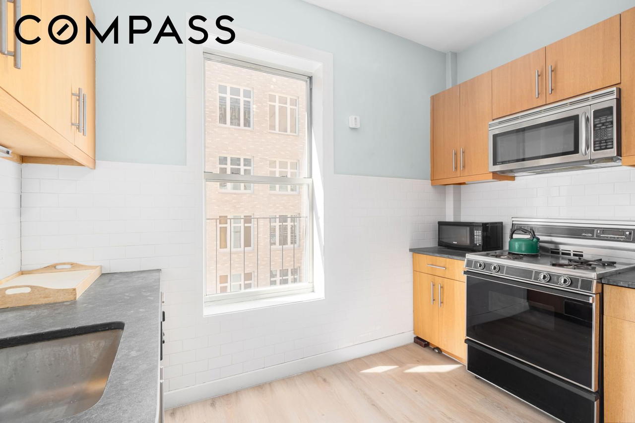 Real estate property located at 212 85th #5W, New York, Upper West Side, New York City, NY, US