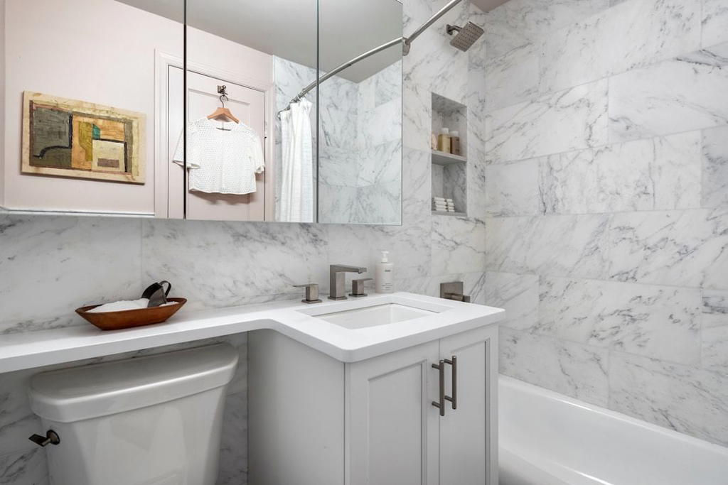 Real estate property located at 155 68TH #2010, New York, Lincoln Square, New York City, NY, US