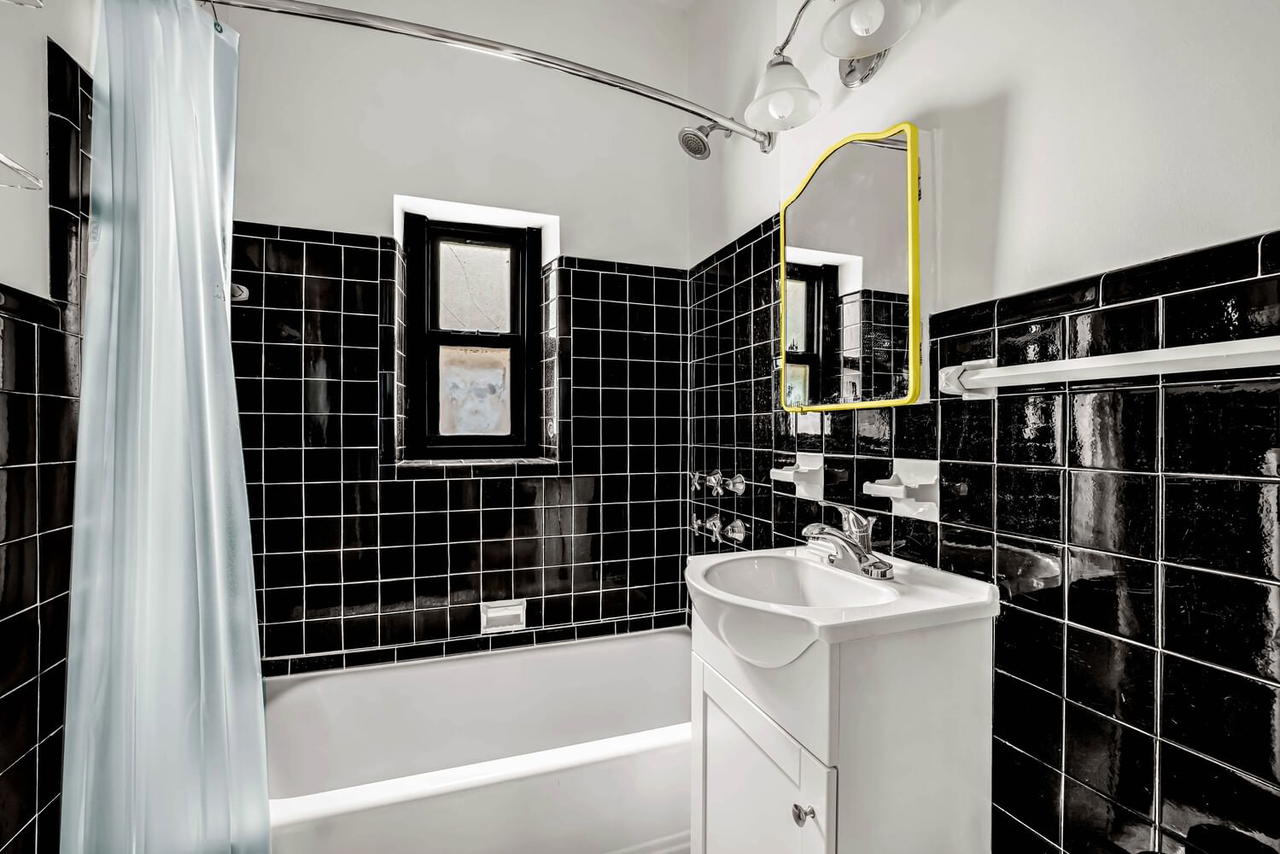 Real estate property located at 62 87TH #4C, New York, Carnegie Hill, New York City, NY, US