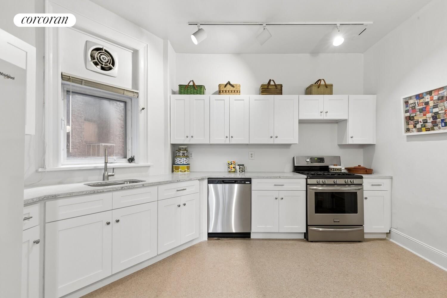 Real estate property located at 400 3rd #2L, Kings, Park Slope, New York City, NY, US