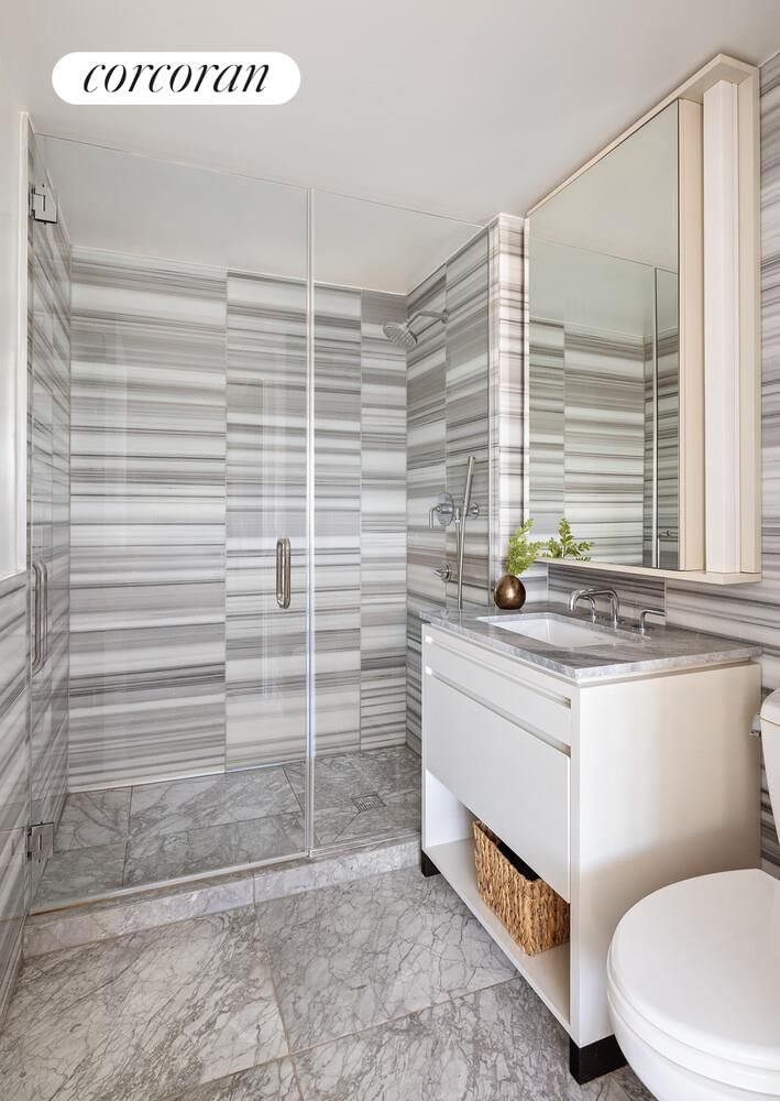 Real estate property located at 385 1ST #16D, New York, Gramercy Park, New York City, NY, US