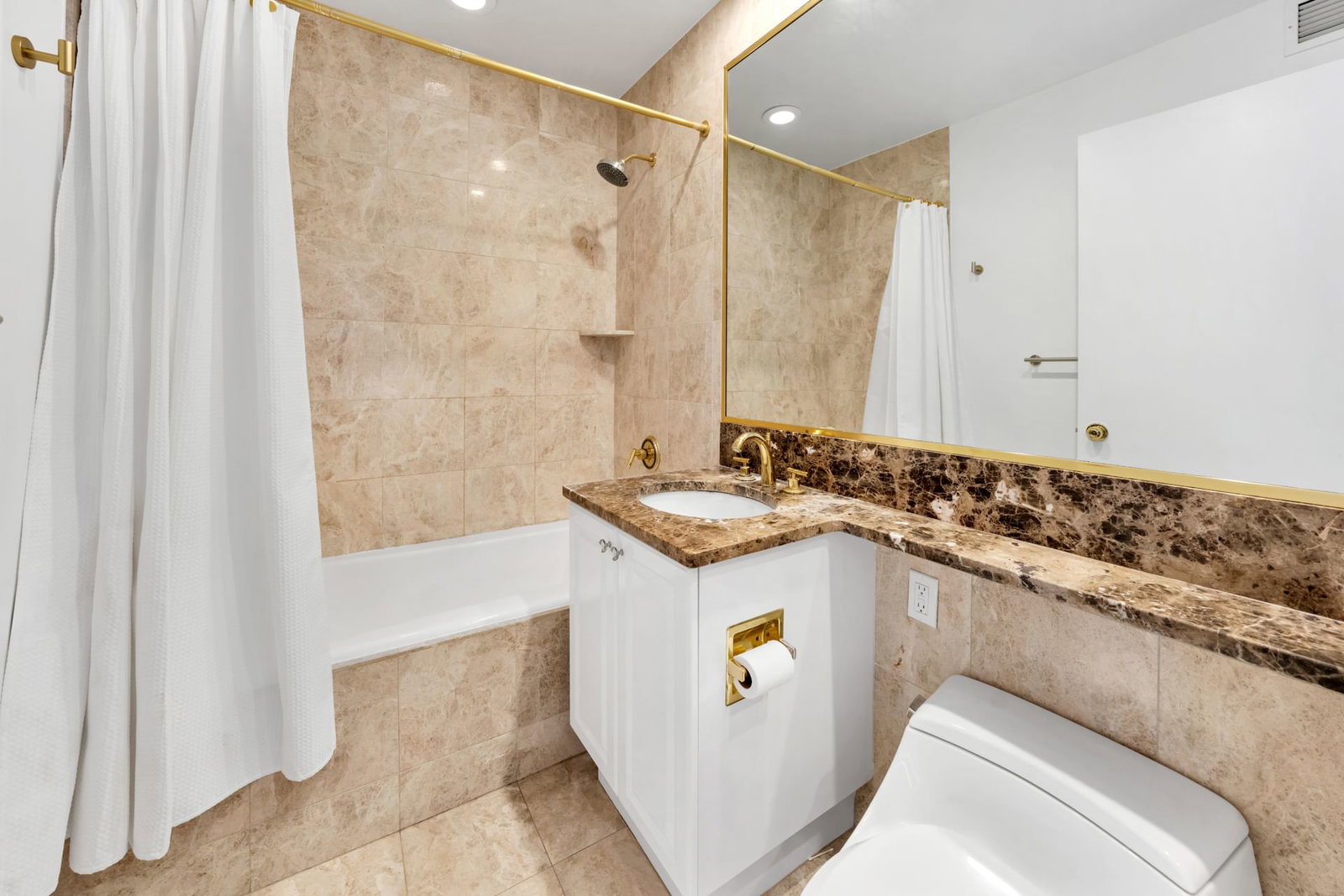 Real estate property located at 220 RIVERSIDE #7V, New York, Lincoln Square, New York City, NY, US