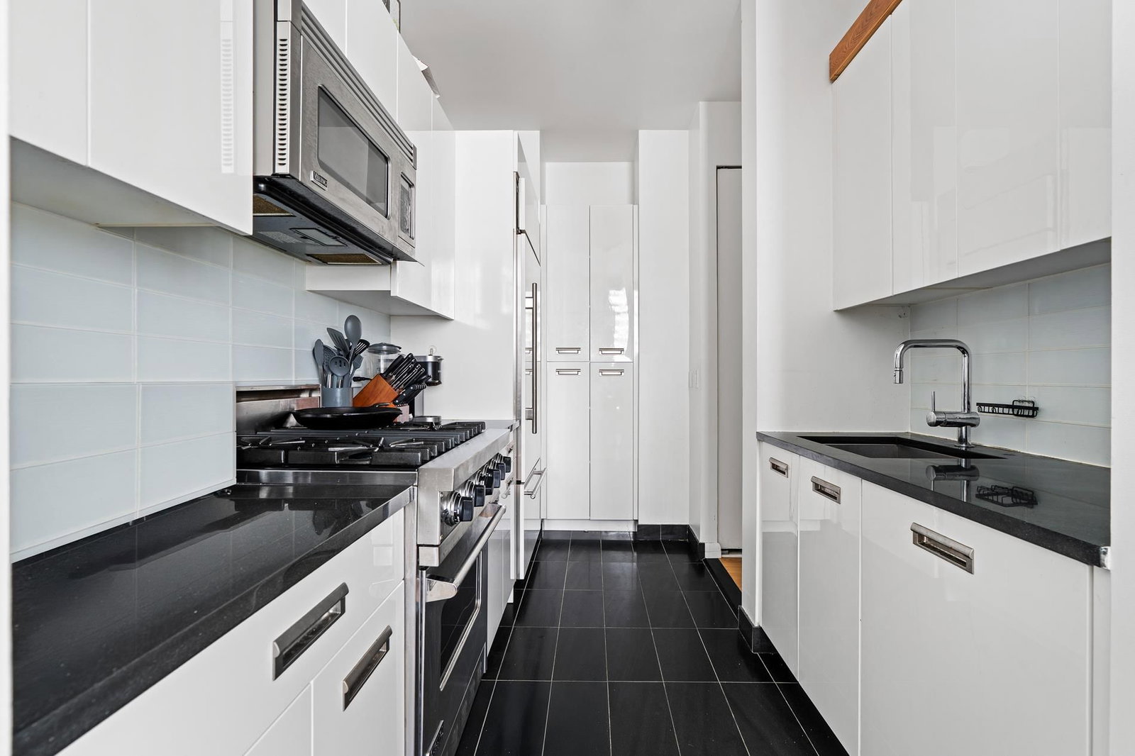 Real estate property located at 46-30 Center #1503, Queens, Long Island City, New York City, NY, US
