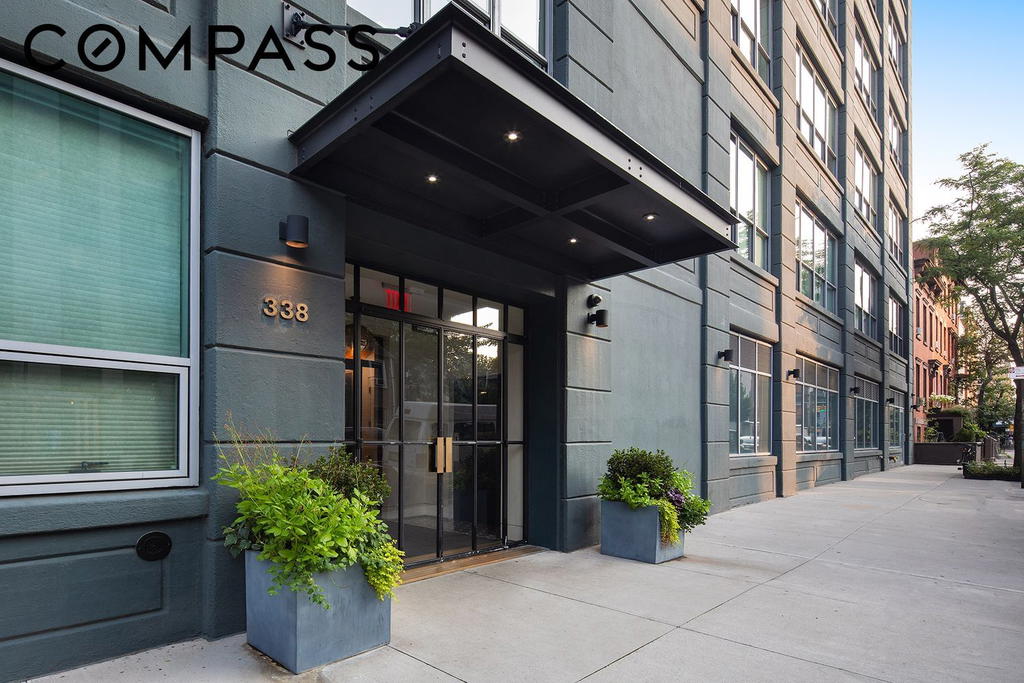 Real estate property located at 338 Berry #2E, Kings, Williamsburg, New York City, NY, US