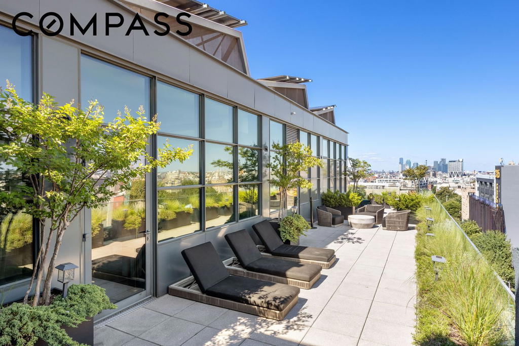 Real estate property located at 338 Berry #2E, Kings, Williamsburg, New York City, NY, US