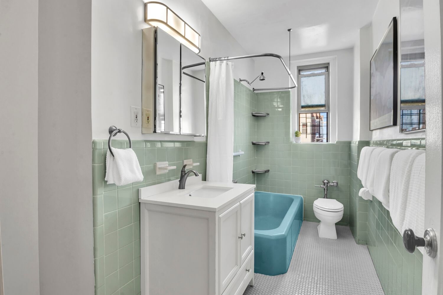 Real estate property located at 720 FORT WASHINGTON #5X, New York, Hudson Heights, New York City, NY, US