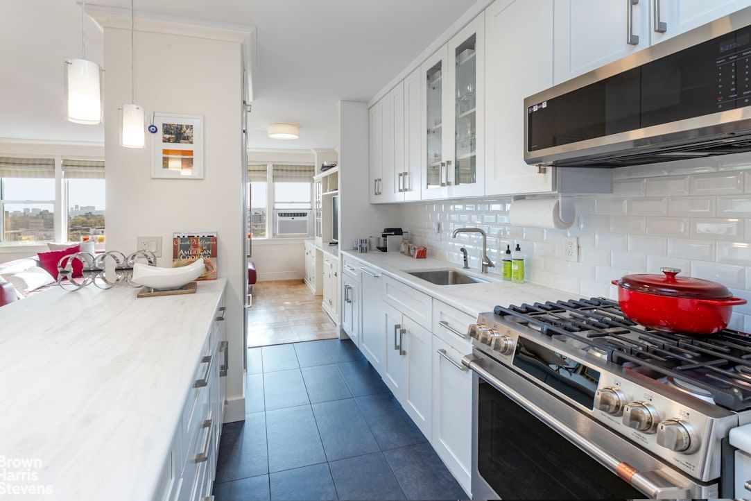 Real estate property located at 4525 HENRY HUDSON #1001, Bronx, Central Riverdale, New York City, NY, US