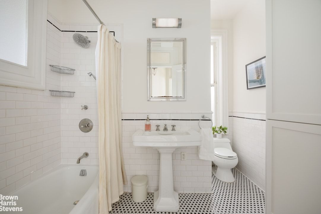 Real estate property located at 126 GREENE #4W, Kings, Clinton Hill, New York City, NY, US