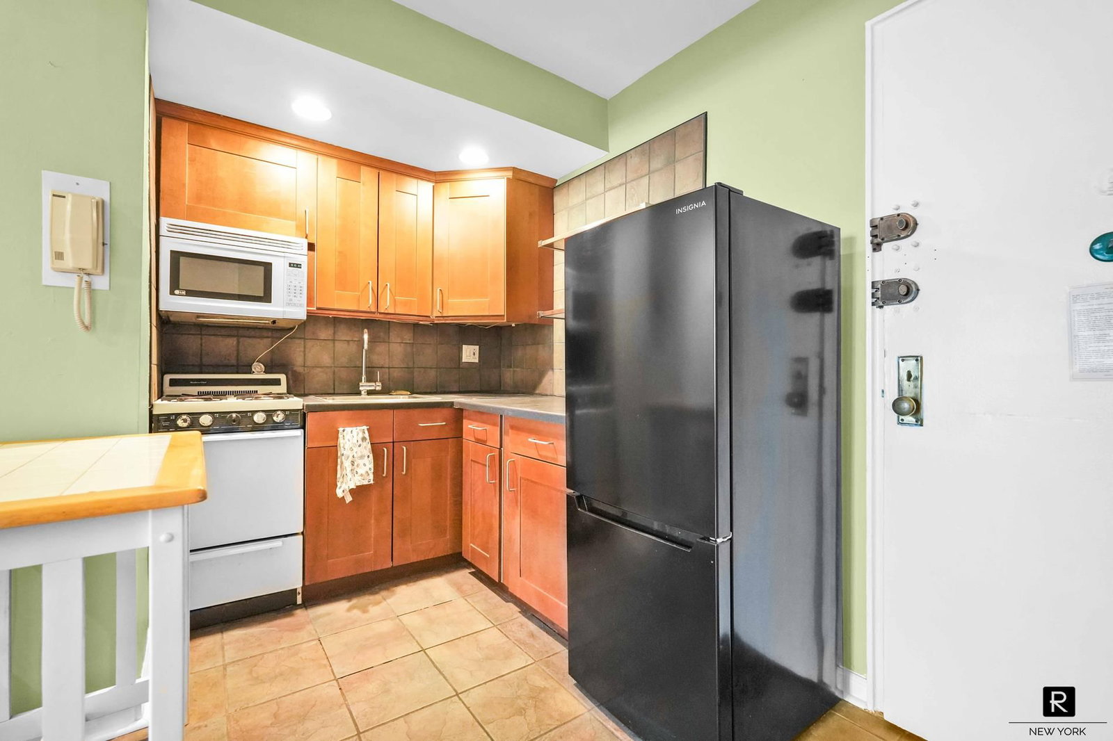 Real estate property located at 31-85 Crescent #419, Queens, Astoria, New York City, NY, US