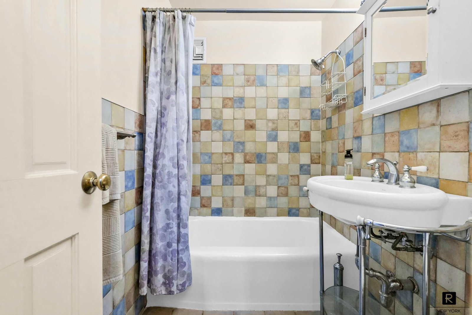 Real estate property located at 31-85 Crescent #419, Queens, Astoria, New York City, NY, US