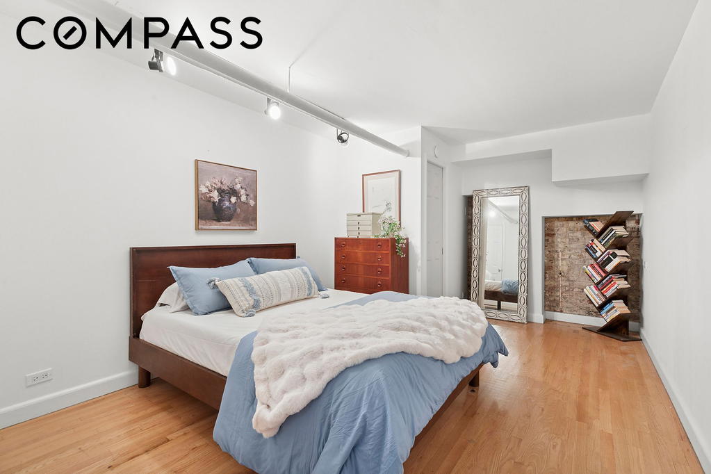 Real estate property located at 59 88th BF, New York, Upper West Side, New York City, NY, US