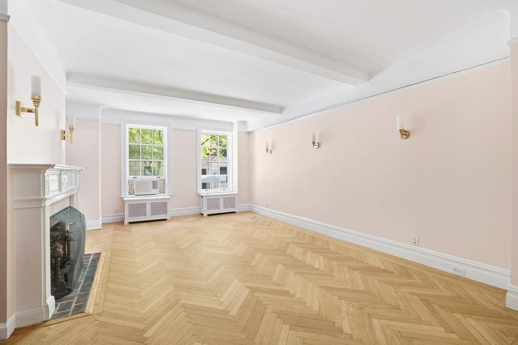 Real estate property located at 25 86th #2E, New York, Upper East Side, New York City, NY, US