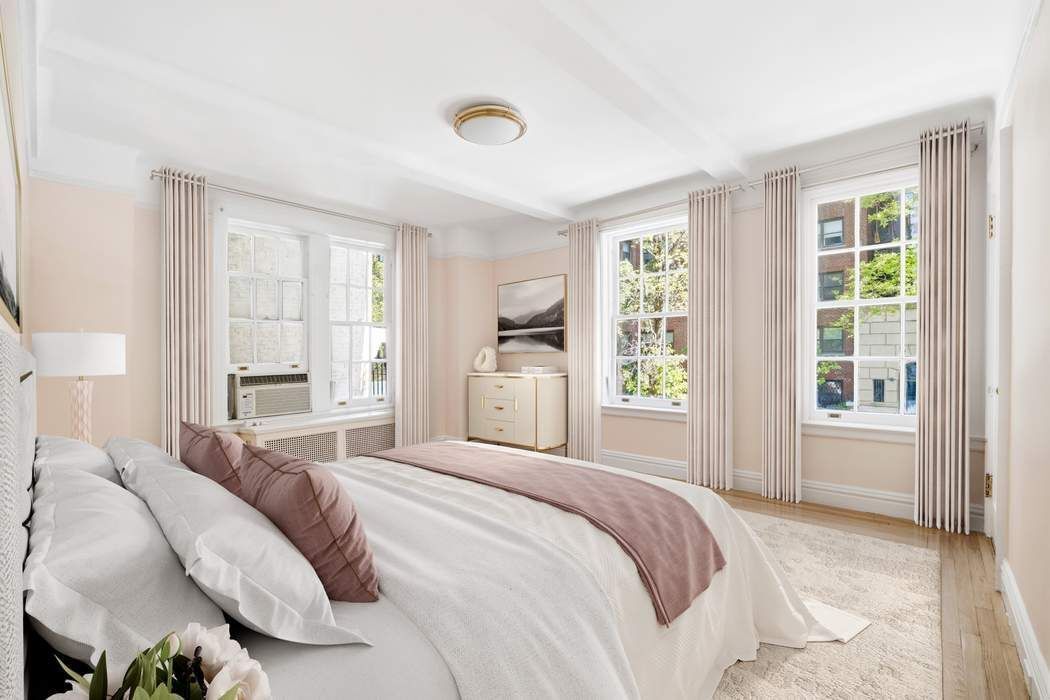 Real estate property located at 25 86th #2E, New York, Upper East Side, New York City, NY, US