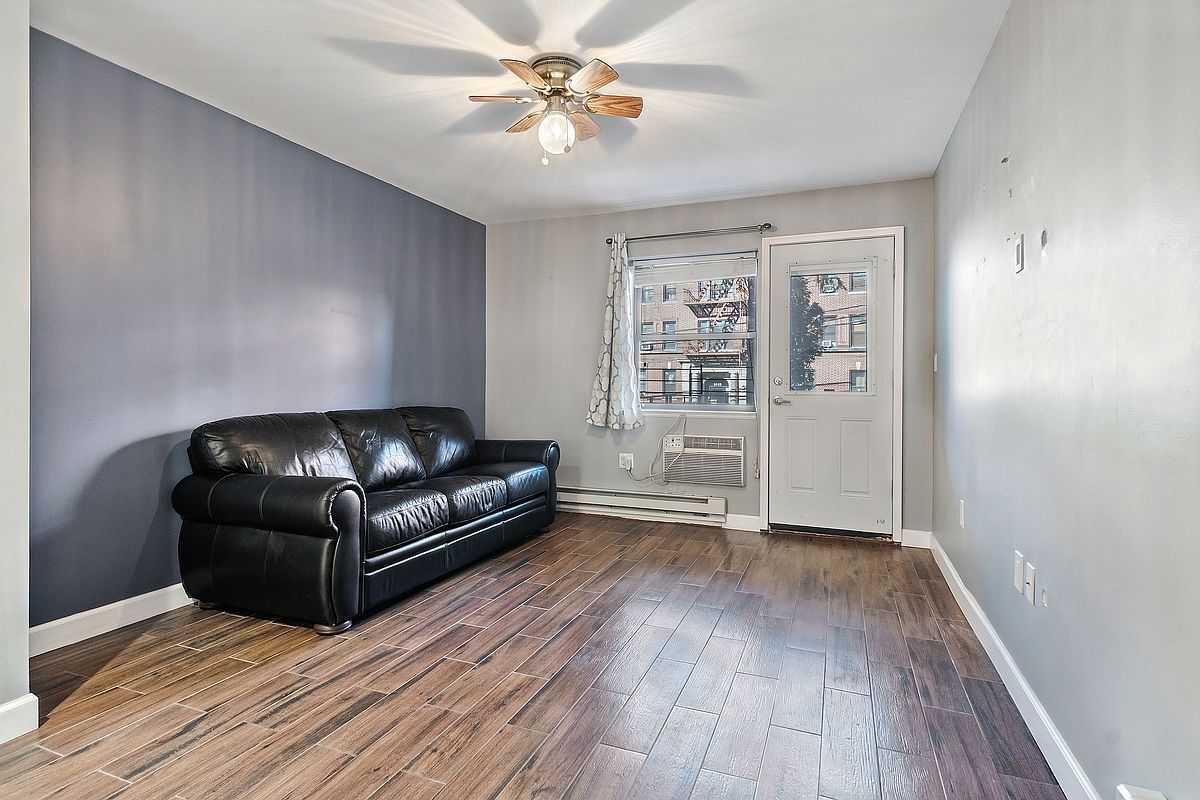 Real estate property located at 31-23 Crescent #1-D, Queens, Astoria, New York City, NY, US