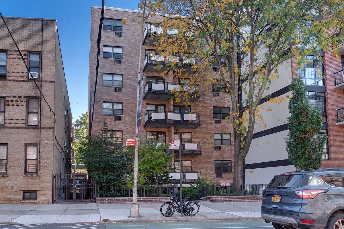 Real estate property located at 31-23 Crescent #1-D, Queens, Astoria, New York City, NY, US