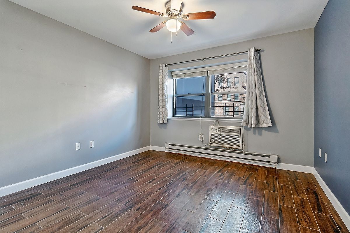 Real estate property located at 31-23 Crescent #1-D, Queens, Astoria, New York City, NY, US